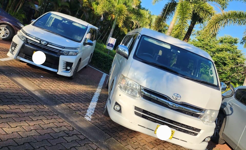 personenvervoer_sameer_carrental_suriname